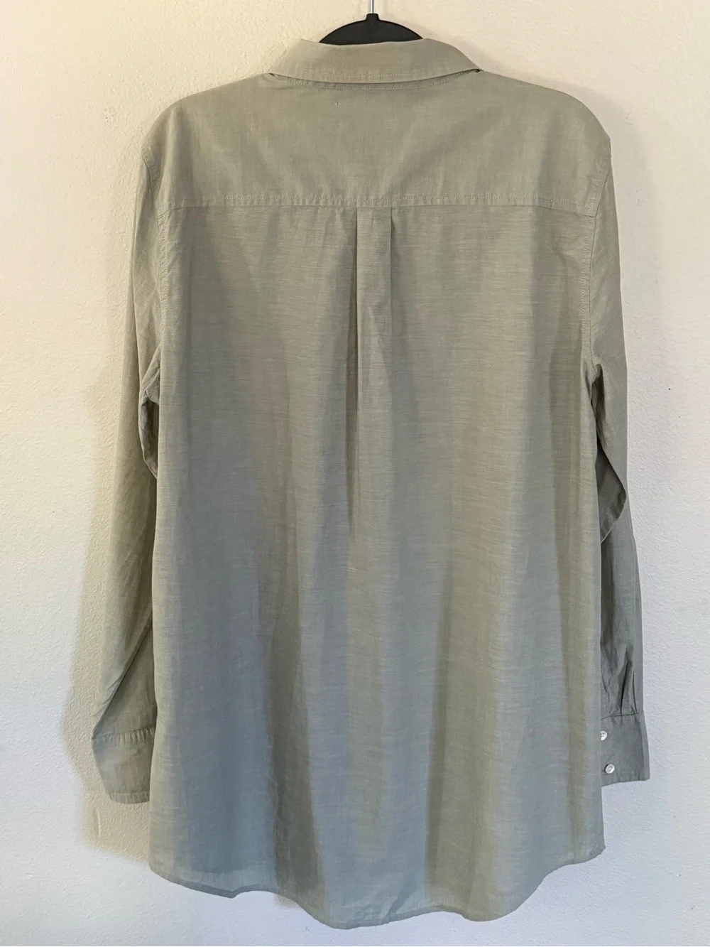 J.Crew Sage Green 100% Cotton Popover Women’s Large Roll Tab Sleeve Shirt Large